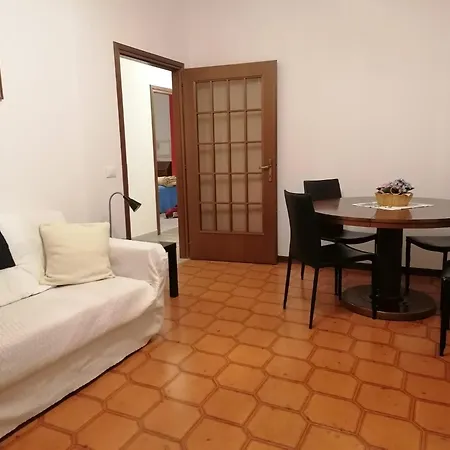 Eva 's Flat With Large Sunny Balcony And Lagoon View *