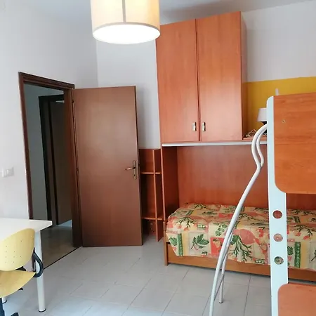 Eva 's Flat With Large Sunny Balcony And Lagoon View *