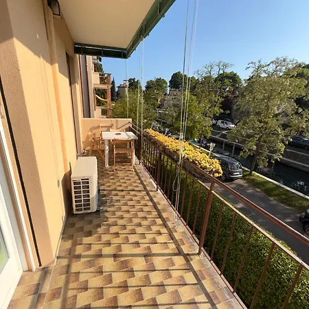 Eva 's Flat With Large Sunny Balcony And Lagoon View * Λίντο της Βενετίας