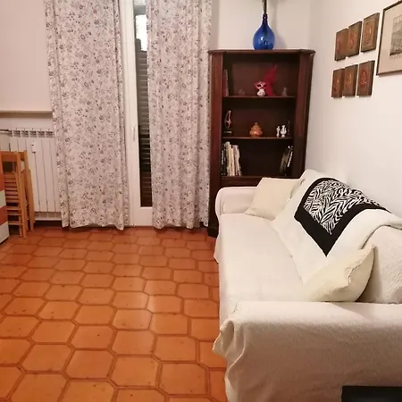 Eva 's Flat With Large Sunny Balcony And Lagoon View *