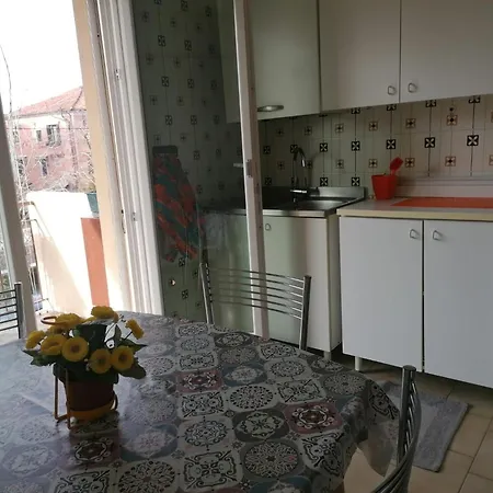 Eva 's Flat With Large Sunny Balcony And Lagoon View * Lido de Venecia