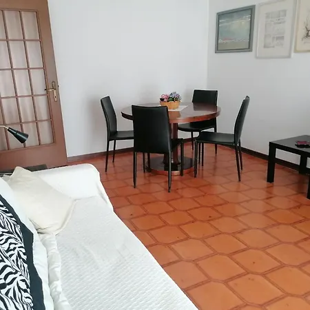 Eva 's Flat With Large Sunny Balcony And Lagoon View *