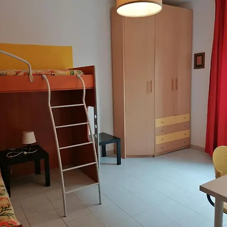 Apartamento Eva 's Flat With Large Sunny Balcony And Lagoon View