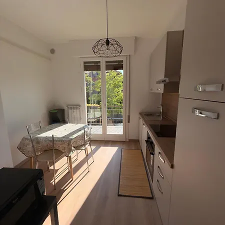 Eva 's Flat With Large Sunny Balcony And Lagoon View Lägenhet *