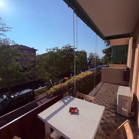 Lägenhet Eva 's Flat With Large Sunny Balcony And Lagoon View *