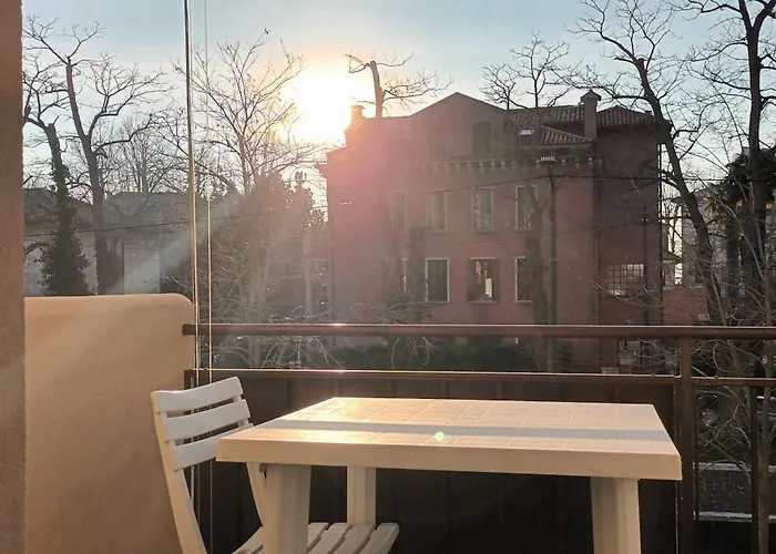 Eva 's Flat With Large Sunny Balcony And Lagoon View Apartmán