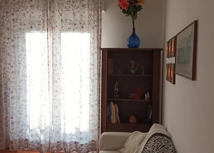 Eva 's Flat With Large Sunny Balcony And Lagoon View *