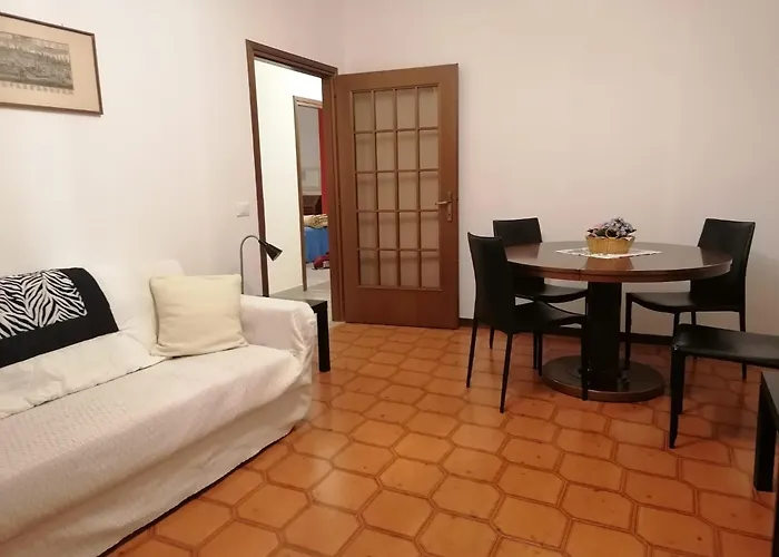 Eva 's Flat With Large Sunny Balcony And Lagoon View *