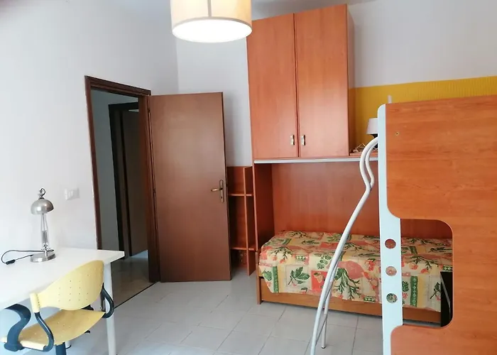 Eva 's Flat With Large Sunny Balcony And Lagoon View *