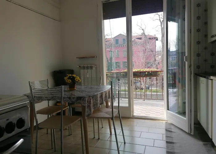 Eva 's Flat With Large Sunny Balcony And Lagoon View Apartmán Benátky – Lido